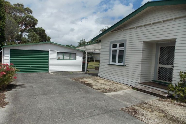 Photo of property in 5 Clausen Street, Takaro, Palmerston North, 4412