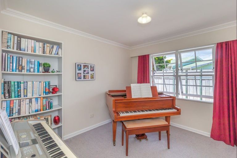 Photo of property in 62 Kennedy Drive, Levin, 5510