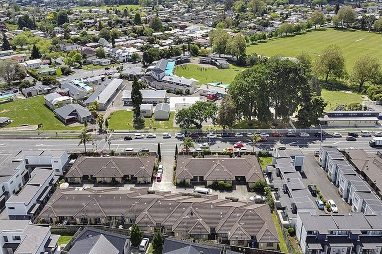 Photo of property in 9/201 Massey Street, Frankton, Hamilton, 3204