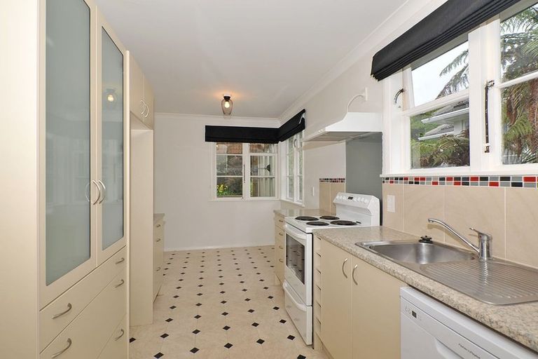 Photo of property in 1 Prebble Grove, Naenae, Lower Hutt, 5011