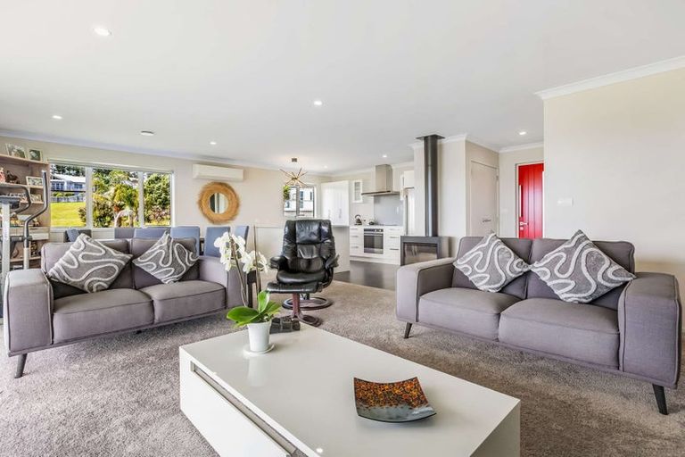 Photo of property in 16 Midgard Road, Coopers Beach, 0420