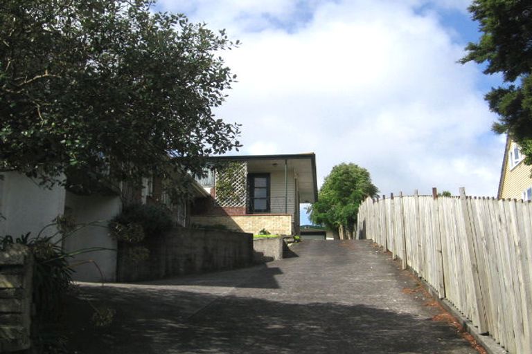 Photo of property in 3/7 Edmonton Road, Henderson, Auckland, 0612