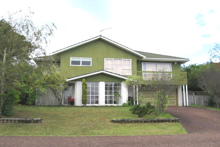 Photo of property in 10 Manutara Avenue, Forrest Hill, Auckland, 0620