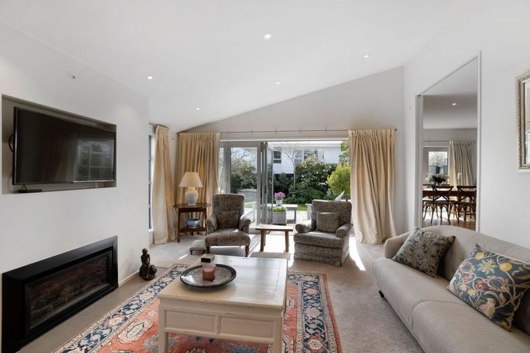 Photo of property in 59 Condell Avenue, Papanui, Christchurch, 8053