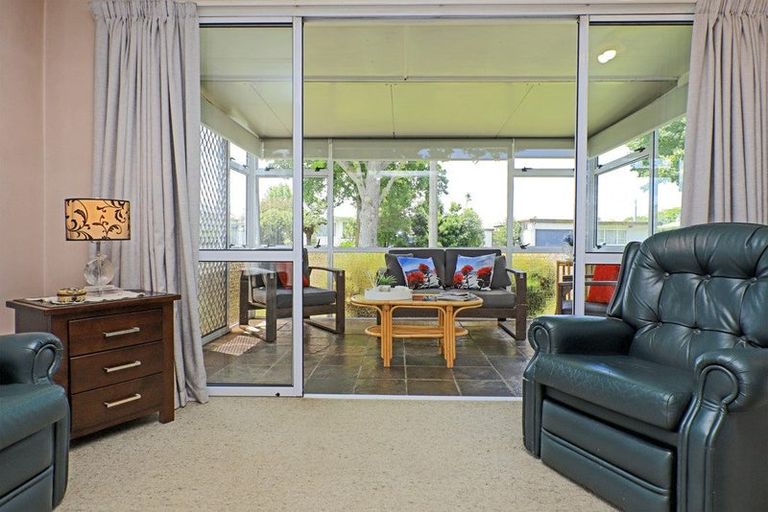 Photo of property in 813a Clive Street, Akina, Hastings, 4122