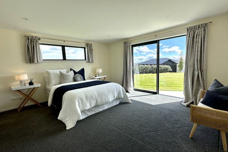 Photo of property in 8 Chatham Rise, Seaward Bush, Invercargill, 9812