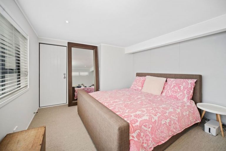 Photo of property in 1/45 Princes Street, Northcote Point, Auckland, 0627