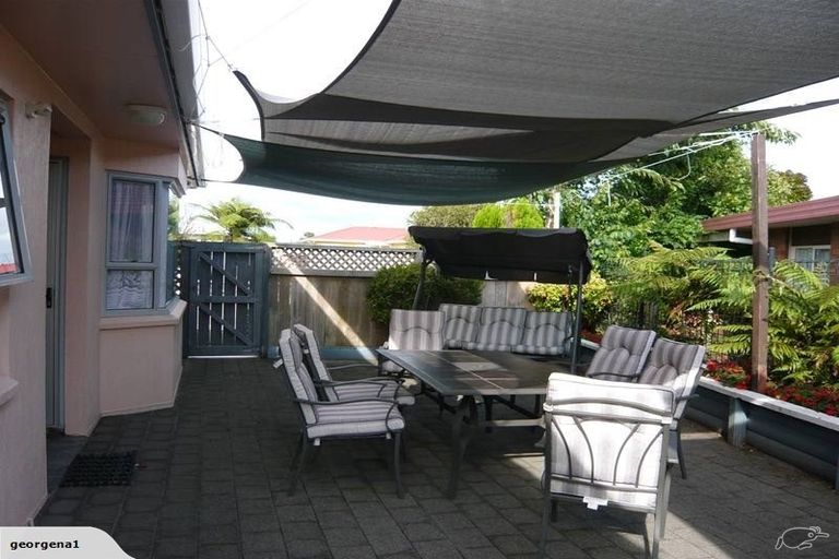 Photo of property in 273/1 Mangorei Road, Merrilands, New Plymouth, 4312