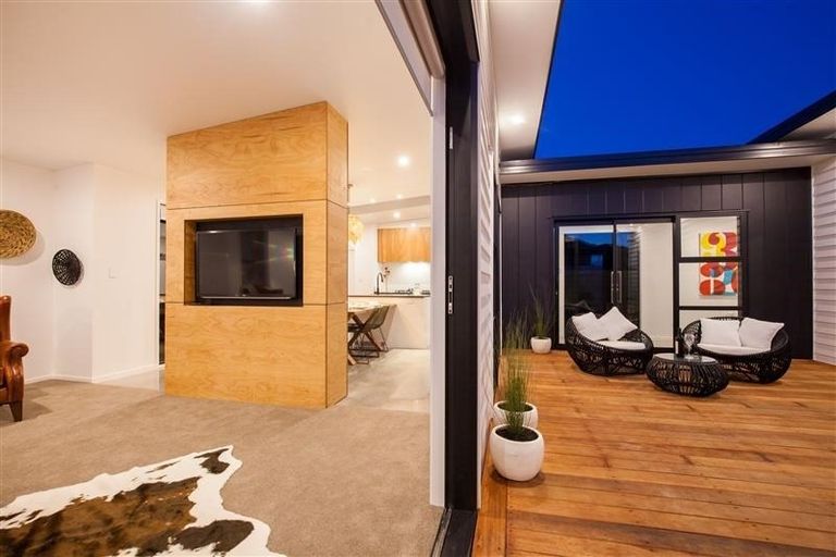 Photo of property in 41 Cyrus Street, Whalers Gate, New Plymouth, 4310