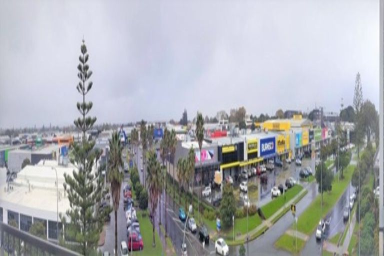 Photo of property in The Rennaissance, 4g/18 Ronwood Avenue, Manukau, Auckland, 2104