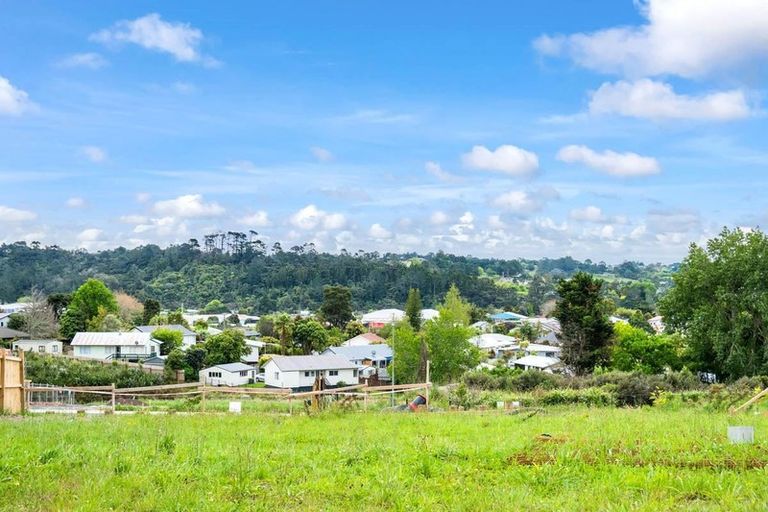 Photo of property in 12 Cumulus Way, Ranui, Auckland, 0612