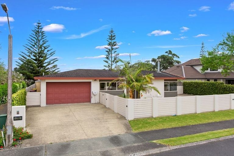 Photo of property in 24 Settlers Grove, Orewa, 0931