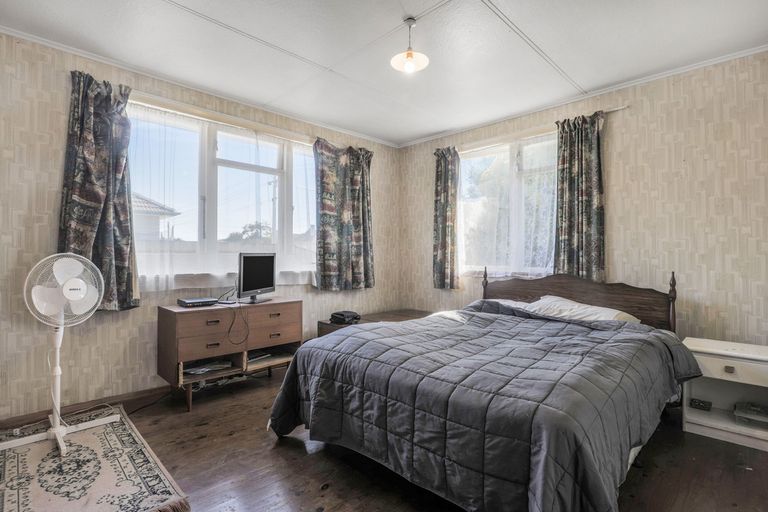 Photo of property in 31 Arimu Road, Papakura, 2110