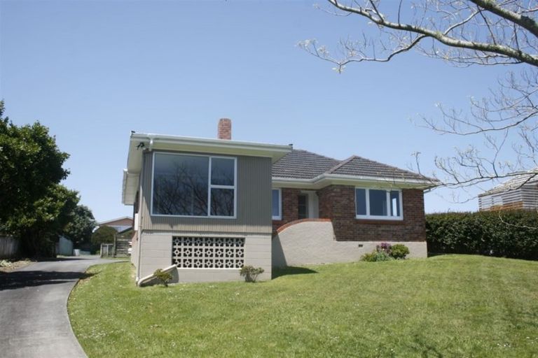 Photo of property in 13 Owens Road, Waiuku, 2123