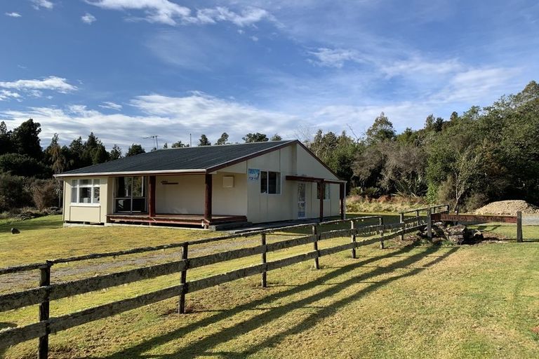 Photo of property in 1271 Lake Kaniere Road, Lake Kaniere, Kokatahi, 7881