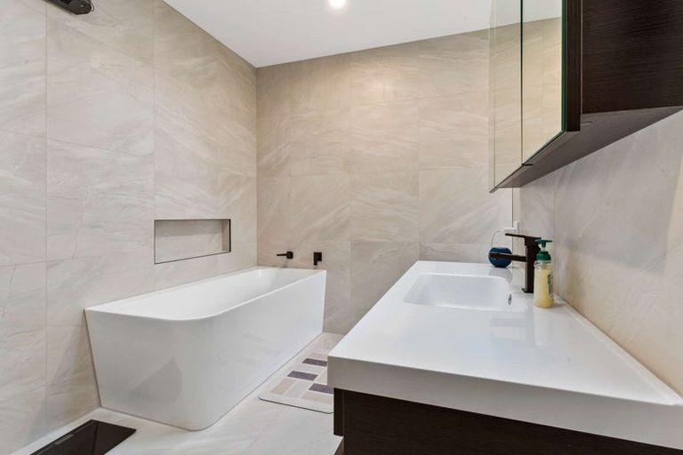 Photo of property in 13 Cypress Lane, Balclutha, 9230