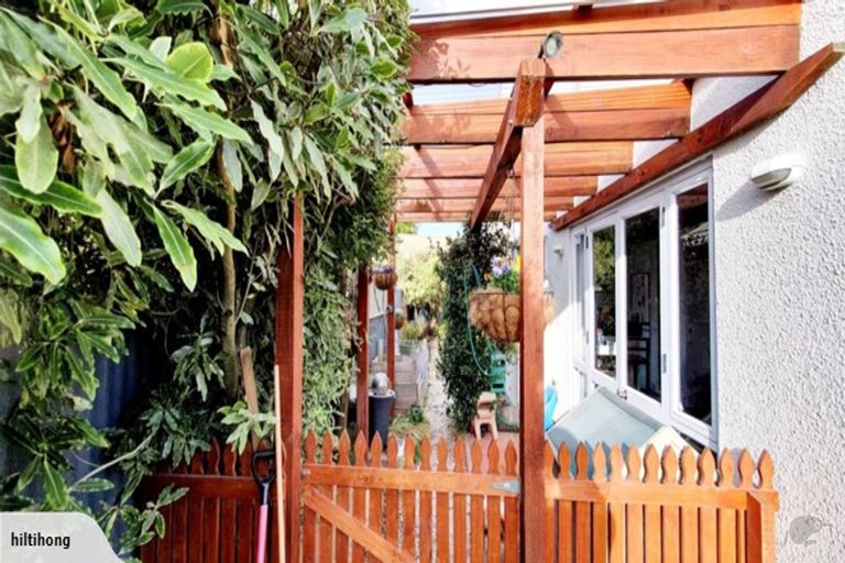 Photo of property in 2/40 Grimseys Road, Redwood, Christchurch, 8051