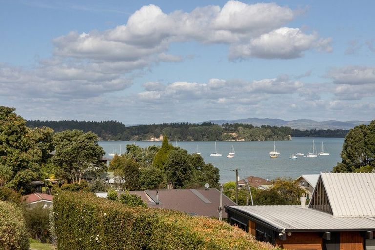 Photo of property in 116b Harbour View Road, Omokoroa, 3114