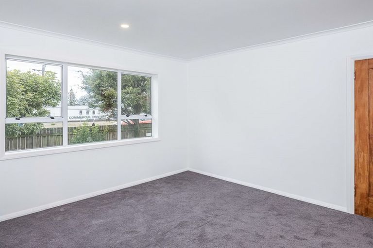 Photo of property in 8 Cambridge Street, Levin, 5510