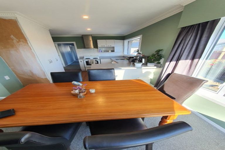 Photo of property in 5 Tothill Place, Papanui, Christchurch, 8053