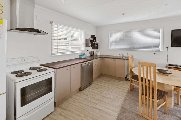 Photo of property in 61 Edinburgh Terrace, Foxton Beach, Foxton, 4815