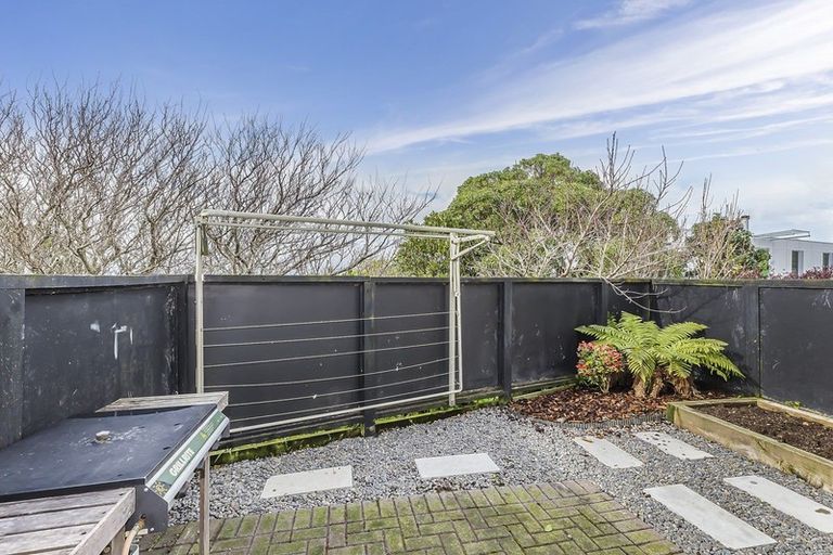 Photo of property in 7/25 Mana Street, Vogeltown, Wellington, 6021