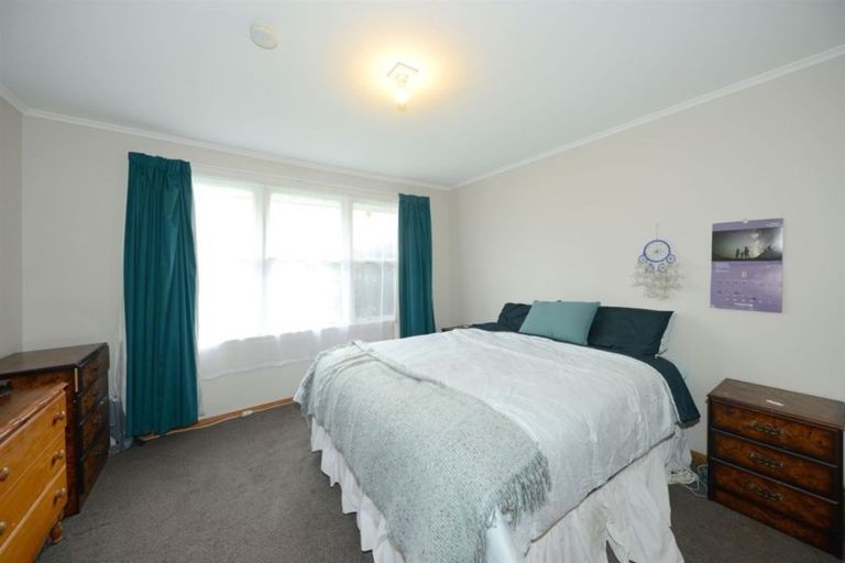 Photo of property in 7 Ealing Street, Northcote, Christchurch, 8052