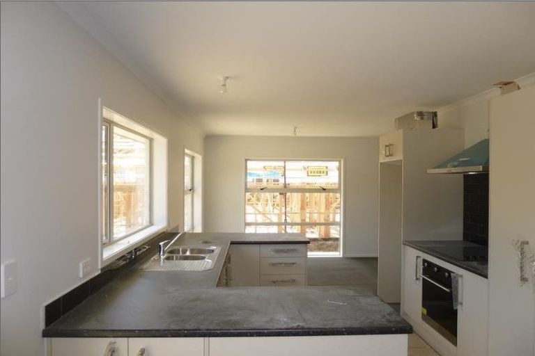 Photo of property in 121 Te Manatu Drive, Huntington, Hamilton, 3210