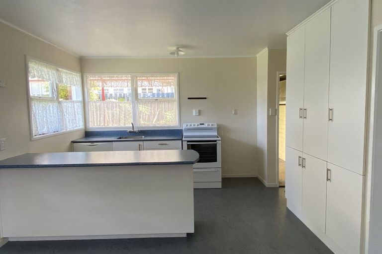 Photo of property in 32 Crawford Crescent, Te Kamo, Whangarei, 0112