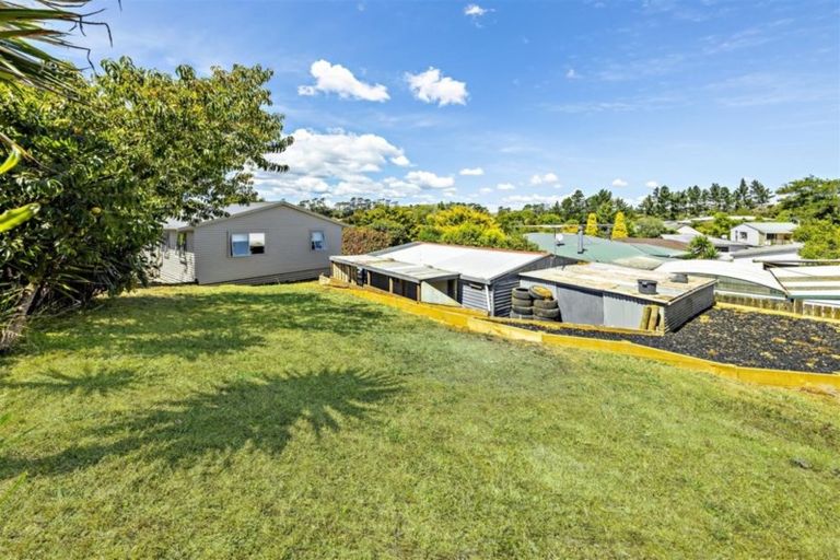 Photo of property in 18 Matipo Drive, Tuakau, 2121