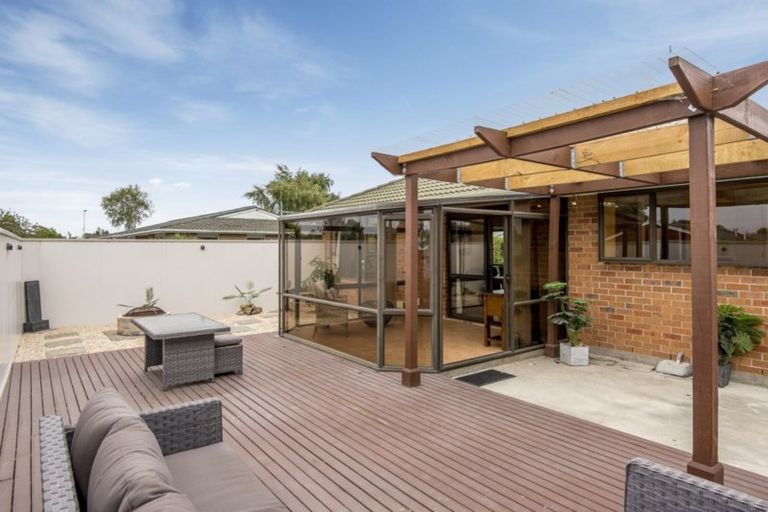 Photo of property in 25 Shannon Place, Belfast, Christchurch, 8051