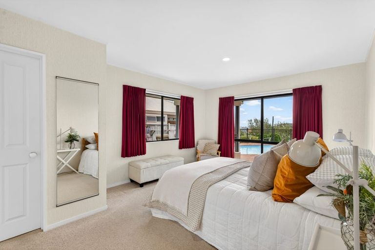 Photo of property in 4 Woodford Heights, Havelock North, 4130
