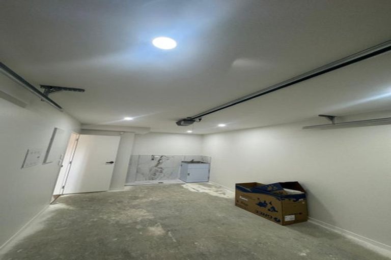 Photo of property in 1d Hollinbrigg Place, Manurewa, Auckland, 2102