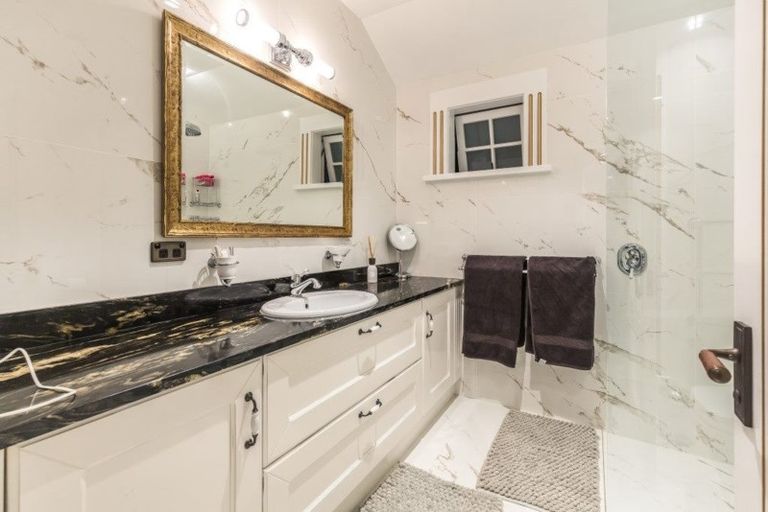 Photo of property in 9 Karori Crescent, Orakei, Auckland, 1071