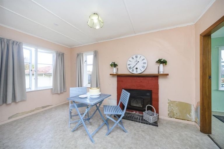 Photo of property in 12 Rira Street, Marton, 4710