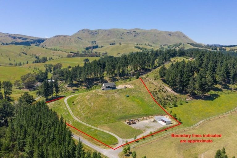 Photo of property in 21 Rochfort Road, Kahuranaki, Havelock North, 4295