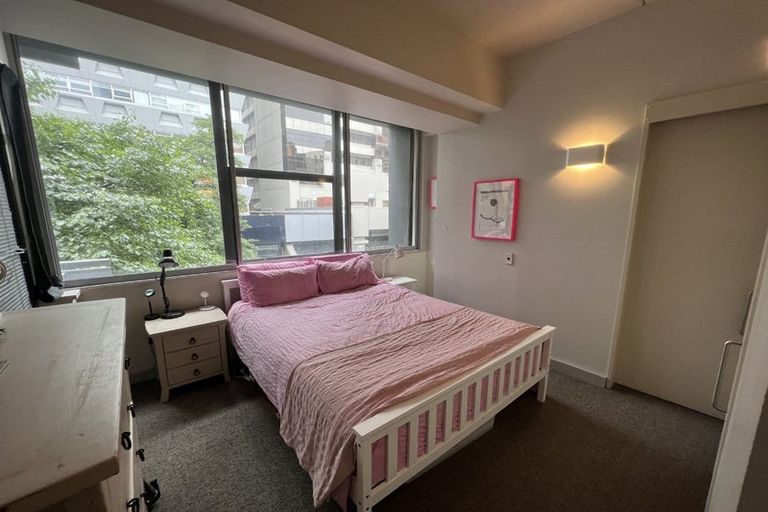 Photo of property in Gerondis Bldg Apartments, 201/60 Willis Street, Wellington Central, Wellington, 6011