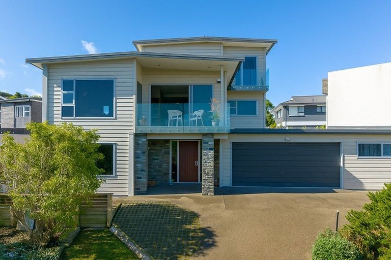 Photo of property in 1/28 Oban Road, Browns Bay, Auckland, 0630