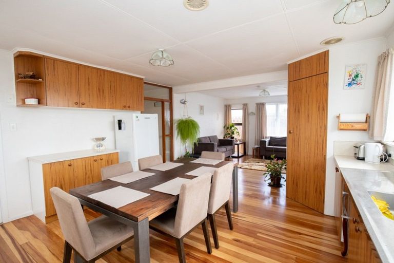 Photo of property in 33 Hayward Road, Ngatea, 3503