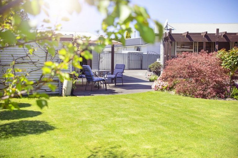 Photo of property in 20 Valerie Street, Clive, 4102