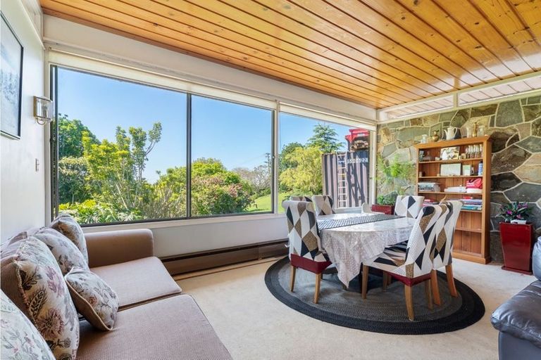 Photo of property in 158 Point View Drive, East Tamaki Heights, Auckland, 2016