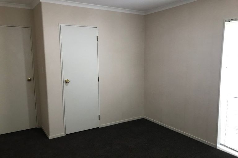 Photo of property in 1/58 Rodney Street, Howick, Auckland, 2014