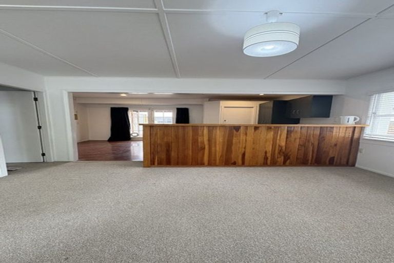 Photo of property in 651 Featherston Street, Roslyn, Palmerston North, 4414