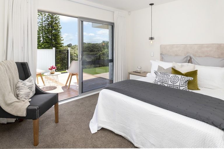 Photo of property in 1/13 Estelle Place, Farm Cove, Auckland, 2012