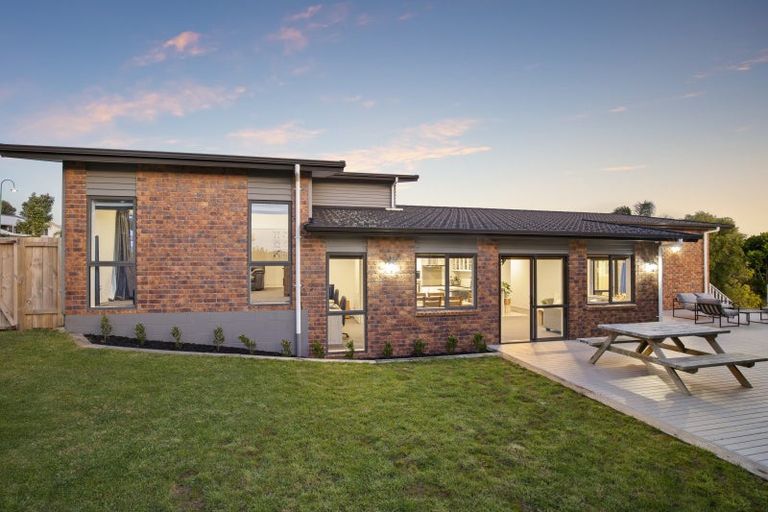 Photo of property in 28 Twomey Drive, Pukekohe, 2120