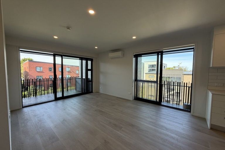 Photo of property in 101/25 Potter Avenue, Northcote, Auckland, 0627