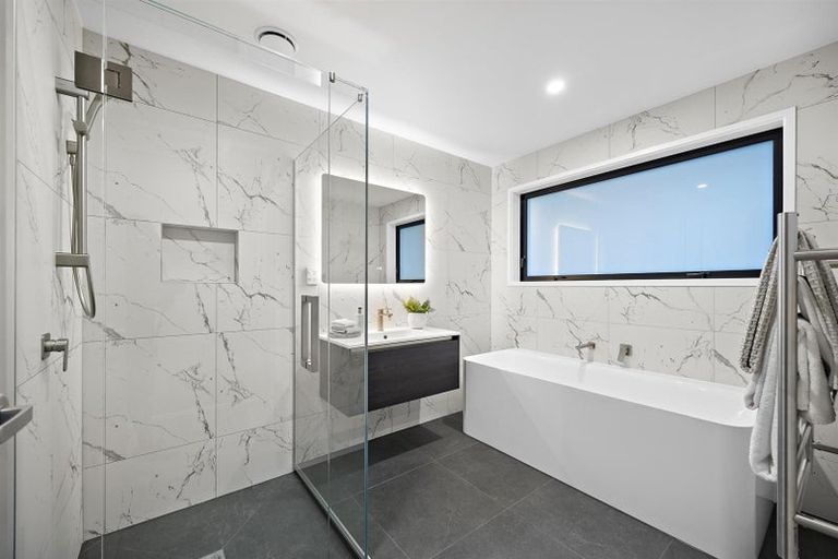 Photo of property in 62 Dysart Lane, Kumeu, 0891