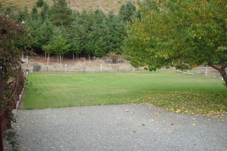 Photo of property in 8 Black Peak Road, Omarama, 9412