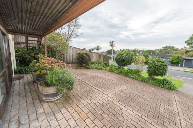 Photo of property in 1/51 Nigel Road, Browns Bay, Auckland, 0630