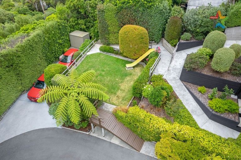 Photo of property in 57 Pokohiwi Road, Normandale, Lower Hutt, 5010